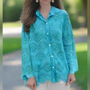 CLEARANCE BLUE EYELET TOP